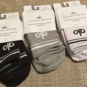 ALO Yoga Men's Unisex Half-Crew Socks - Black, Gray, White